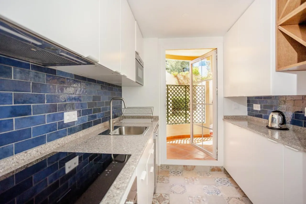 Modern Apartment With Terrace Marbella